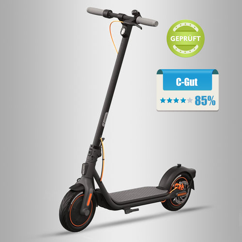 Segway Ninebot F40D schwarzer Elektroroller mit orangefarbenen Details, C-Gut geprüftes Label, ideal für E-Scooter Straßenzulassung