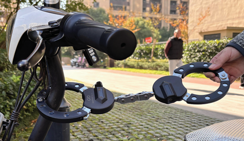 Handschellenschloss für E-Scooter und Fahrräder
