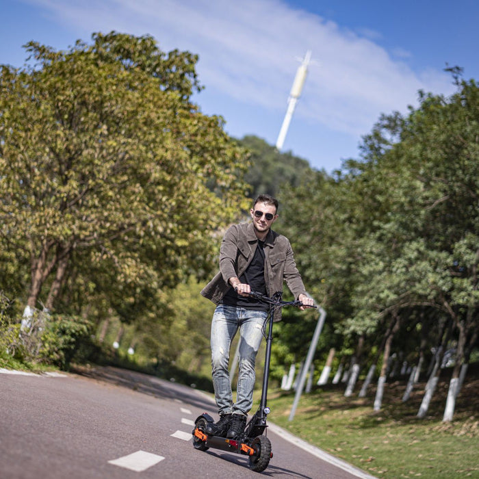 Die Entwicklung der E-Scooter-Nutzung in Deutschland: Eine Erfolgsgeschichte der urbanen Mobilität - WeRoll Tech