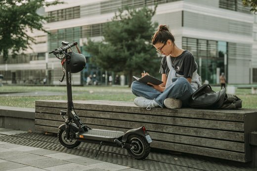 E-Scooter kaufen oder leihen? Eine Entscheidungshilfe - WeRoll Tech