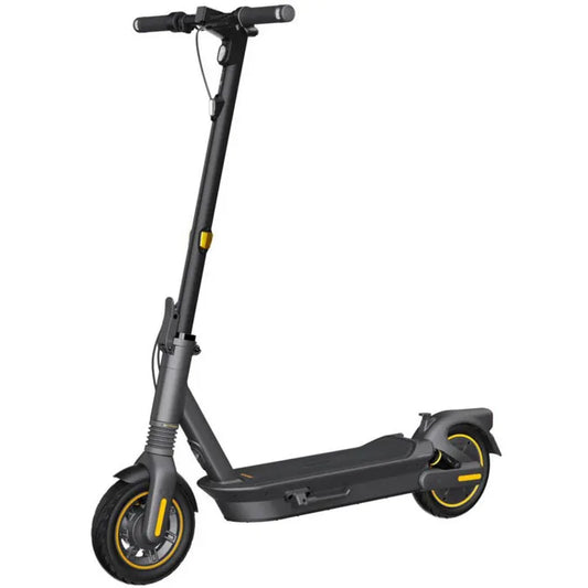 Schwarzer Elektroroller Segway Ninebot MAX G2 D mit gelben Akzenten, perfekt für den Stadtverkehr und lange Strecken.
