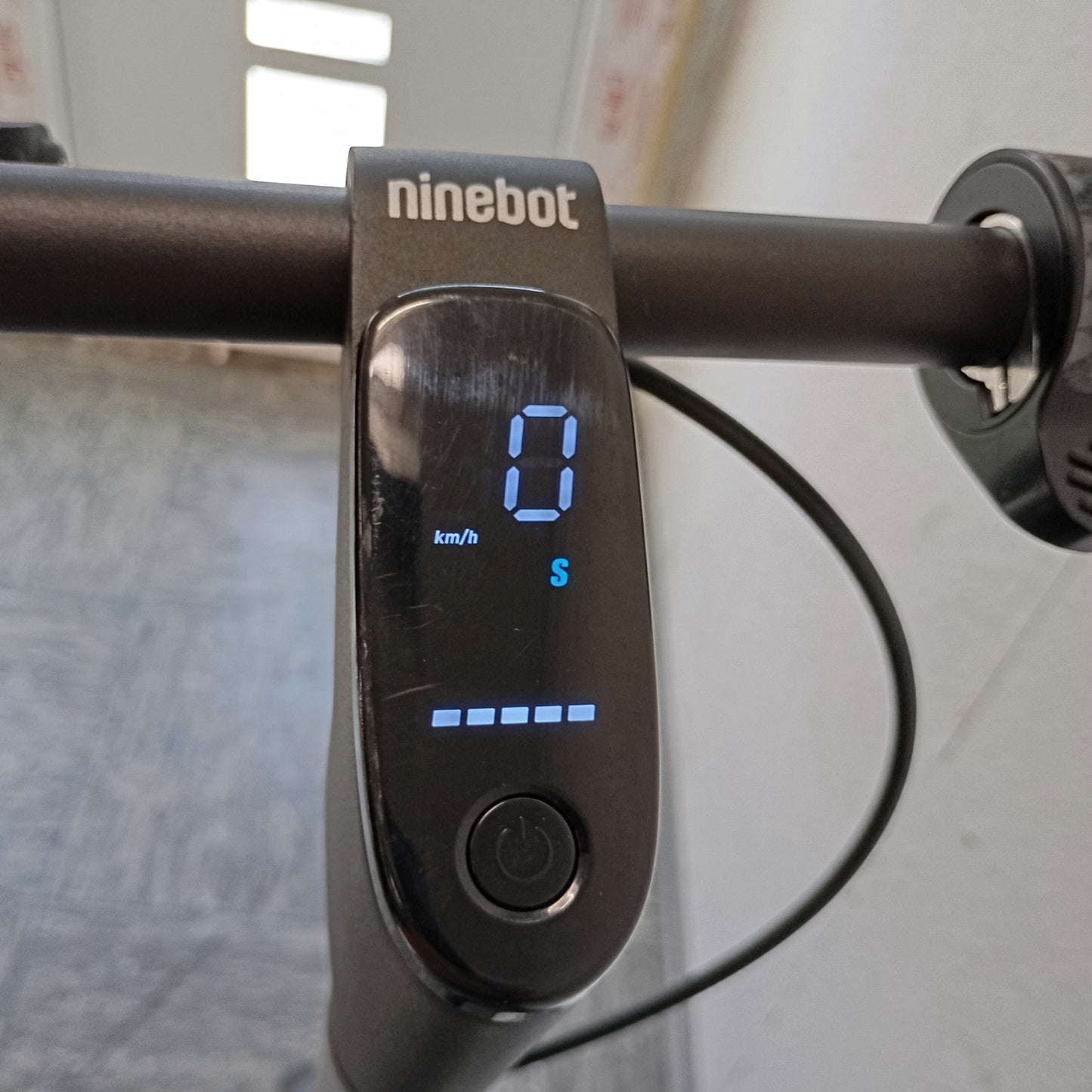 Segway Ninebot Gebrauchte E-Scooter F20D - [Gut]