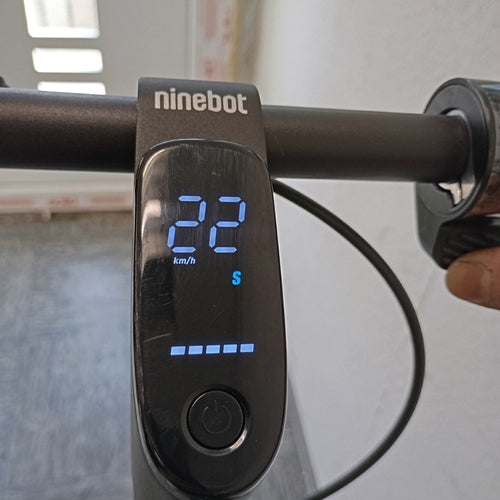 Segway Ninebot Gebrauchte E-Scooter F20D - [Gut]
