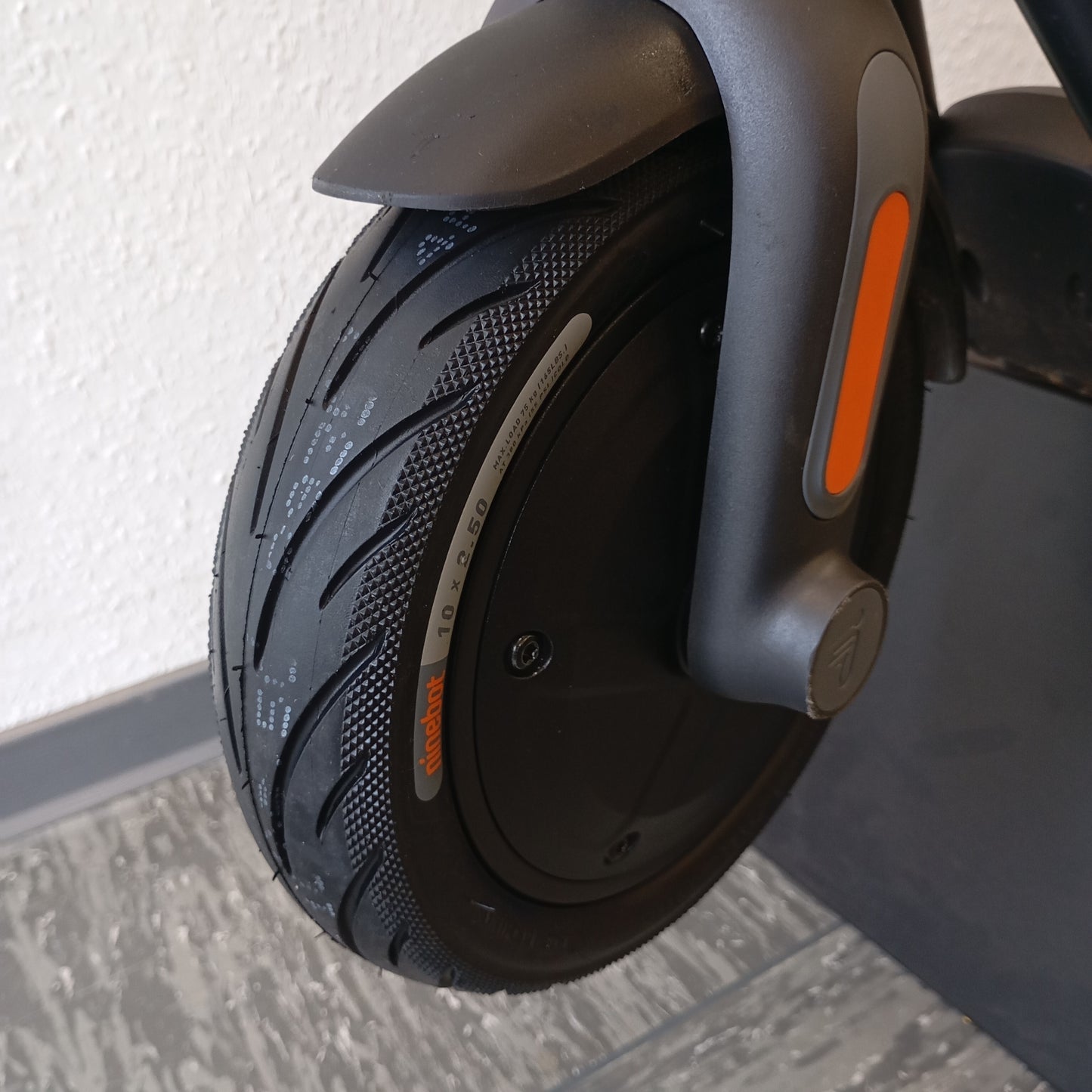 Segway Ninebot Gebrauchte E-Scooter F20D - [Gut]
