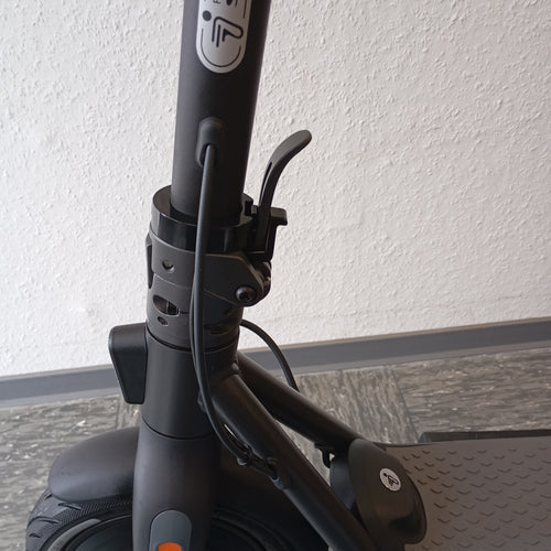 Segway Ninebot Gebrauchte E-Scooter F20D - [Gut]
