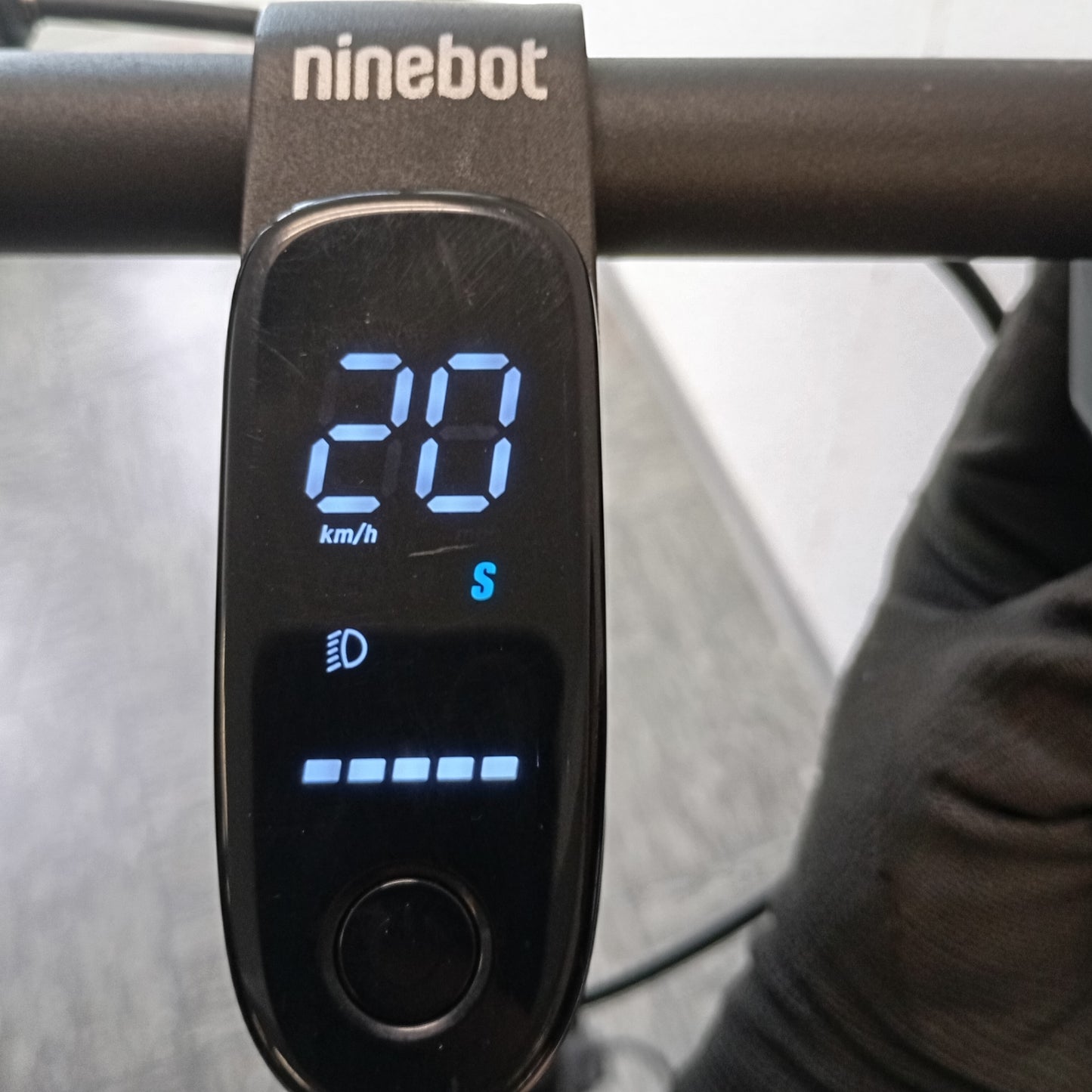 Segway Ninebot Gebrauchte E-Scooter F20D - [Gut]
