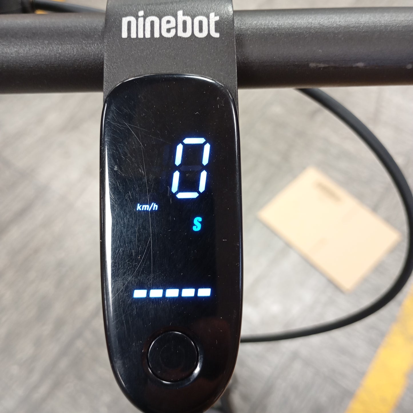 Segway Ninebot Gebrauchte E-Scooter F20D - [Gepflegt]