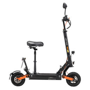 Joyor S8E E-Scooter mit Sitz, schwarz mit orangefarbenen Akzenten. Elektroroller mit 800-W-Motor und Geländereifen.