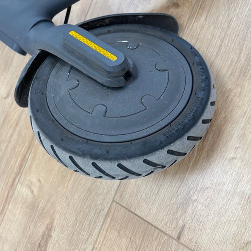 XIAOMI 3 gebrauchte E-Scooter